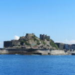 世界文化遺産である廃墟「軍艦島」を巡る旅